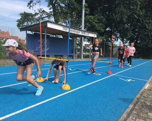 Bundesjugendspiele in Geislingen zusammen mit Leichtathletikabteilung 